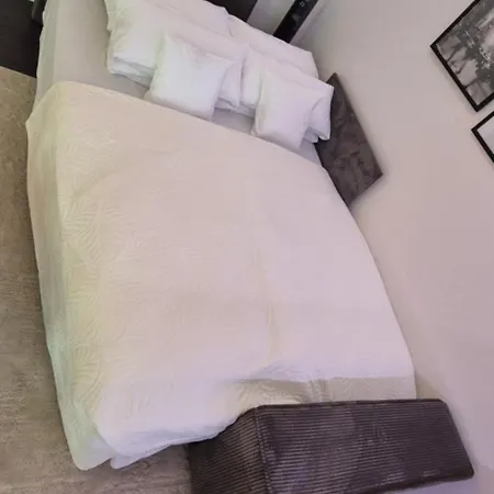 Sams Living New York - *