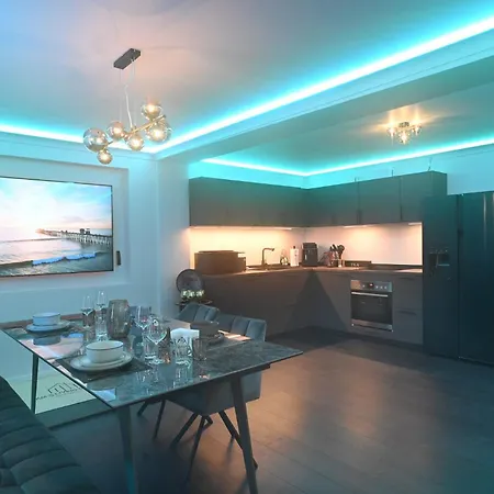 Sams Living New York - *